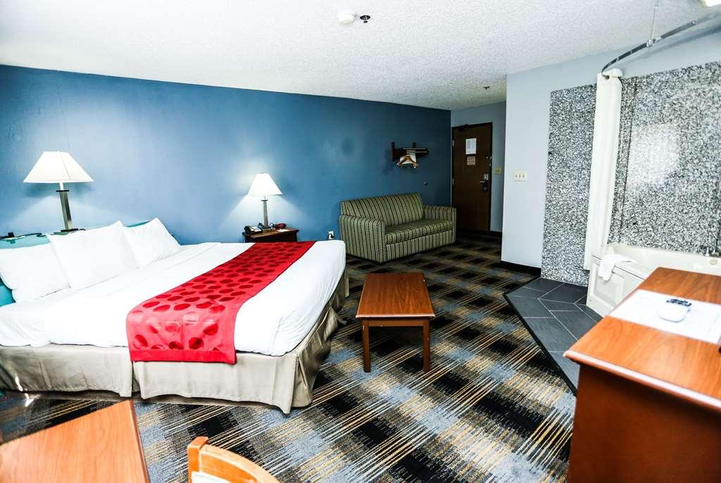 Super 8 By Wyndham Villa Rica Habitación foto